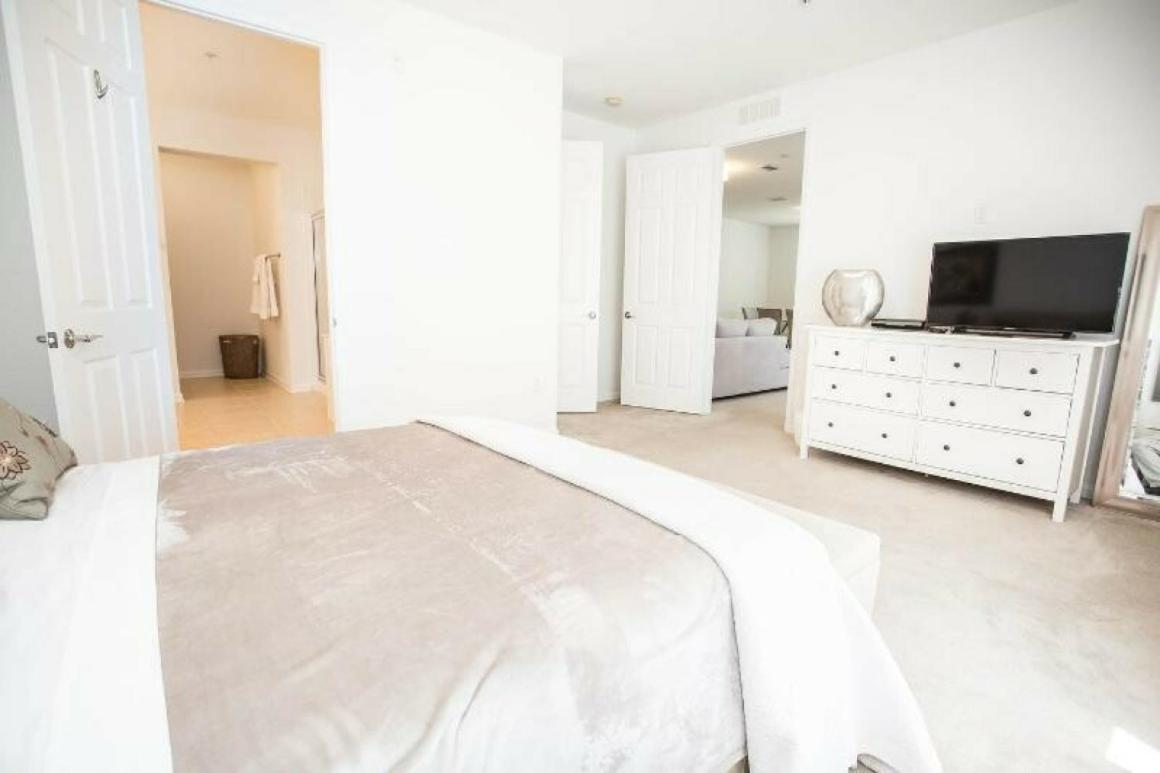 Modern Vacation Apartment With A Lake View At Vista Cay Resort Vc4816 Орландо Екстер'єр фото